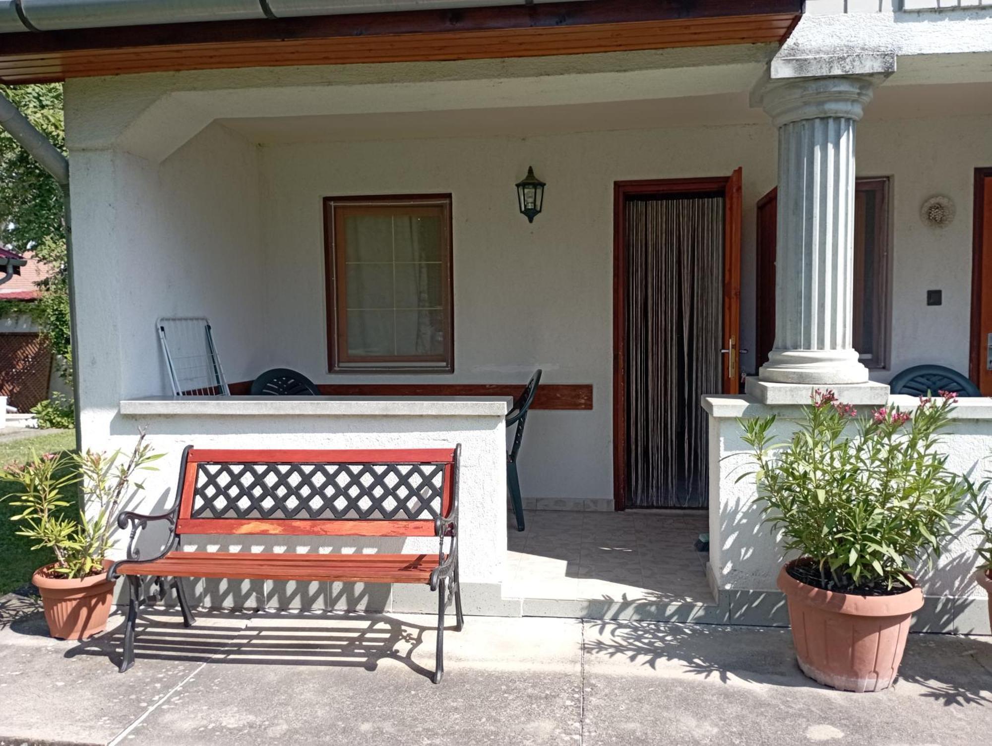 זמראדי Villa Suzy מראה חיצוני תמונה