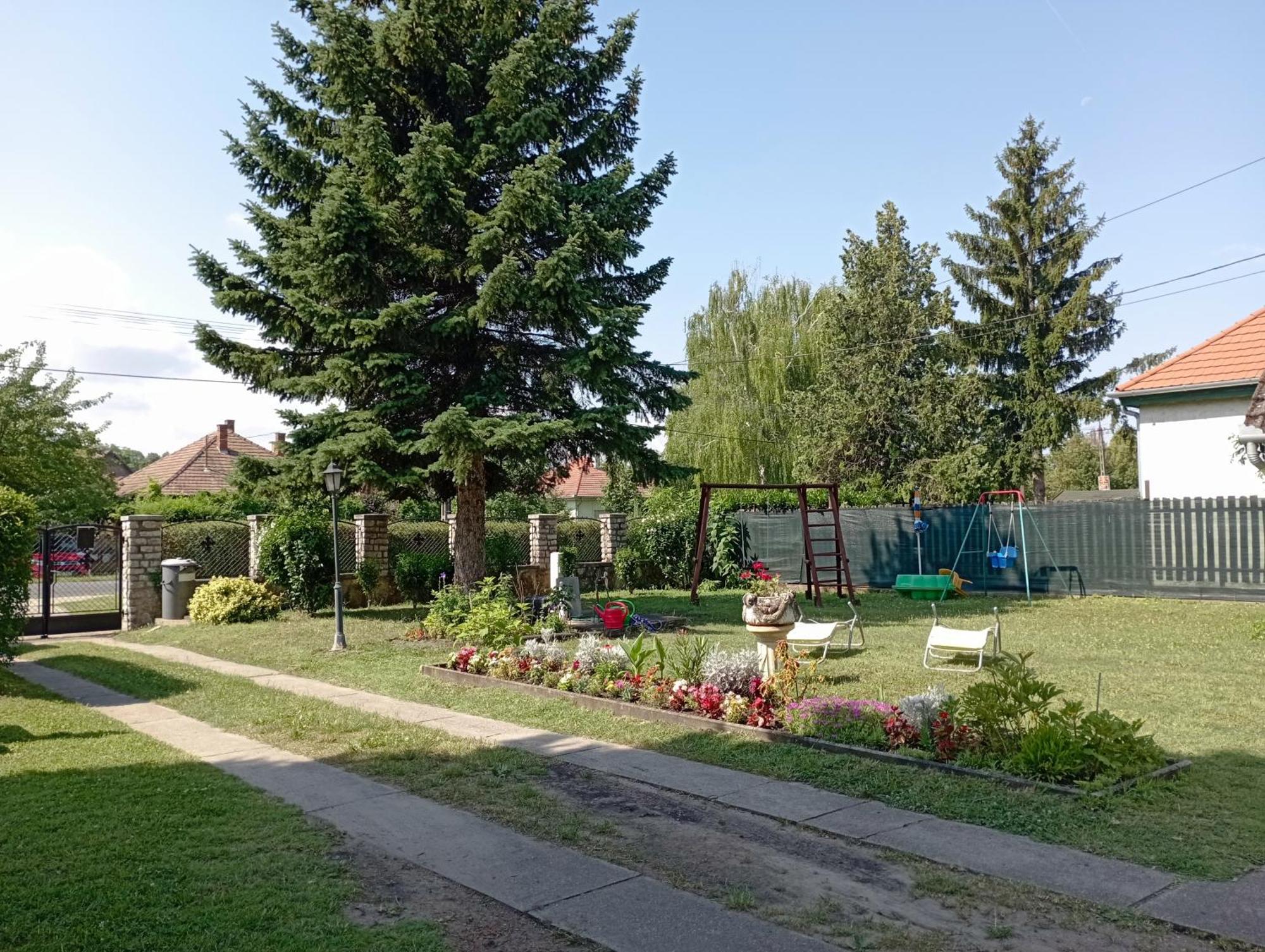 זמראדי Villa Suzy מראה חיצוני תמונה